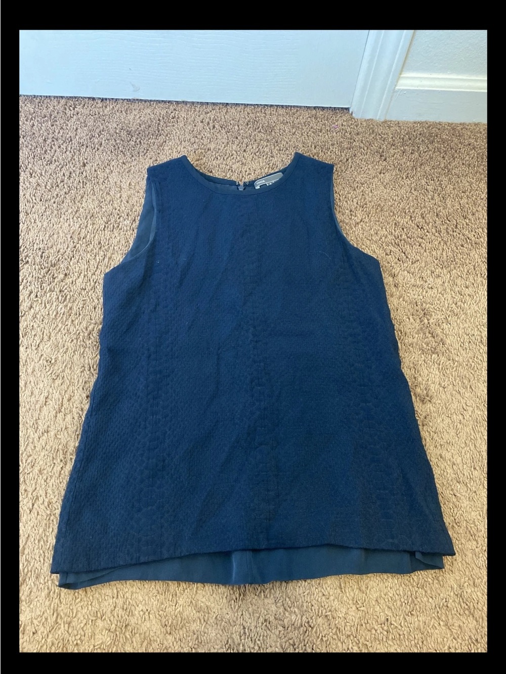 Vince NAVY Snakeskin Jacquard Silk Layered Top Sleeveless Tank Top Blouse 4 - Picture 5 of 5